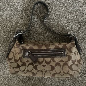 Coach bag! Vintage, slight wear and tear